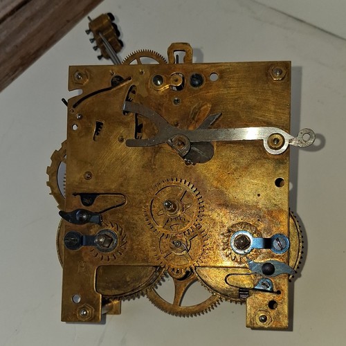 Brass mechanical clock - gb,